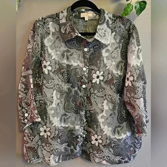Choices Woman Floral Print Button Down Sheer Blouse (1X) - Picture 2 of 7